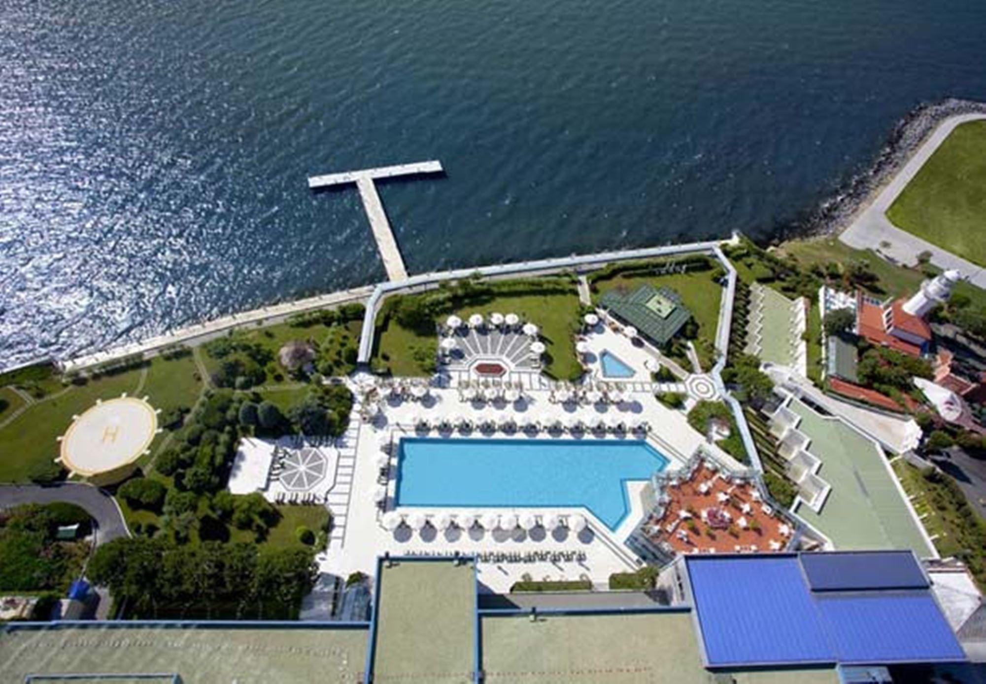 Renaissance Polat Istanbul Hotel Ngoại thất bức ảnh Aerial view of the hotel