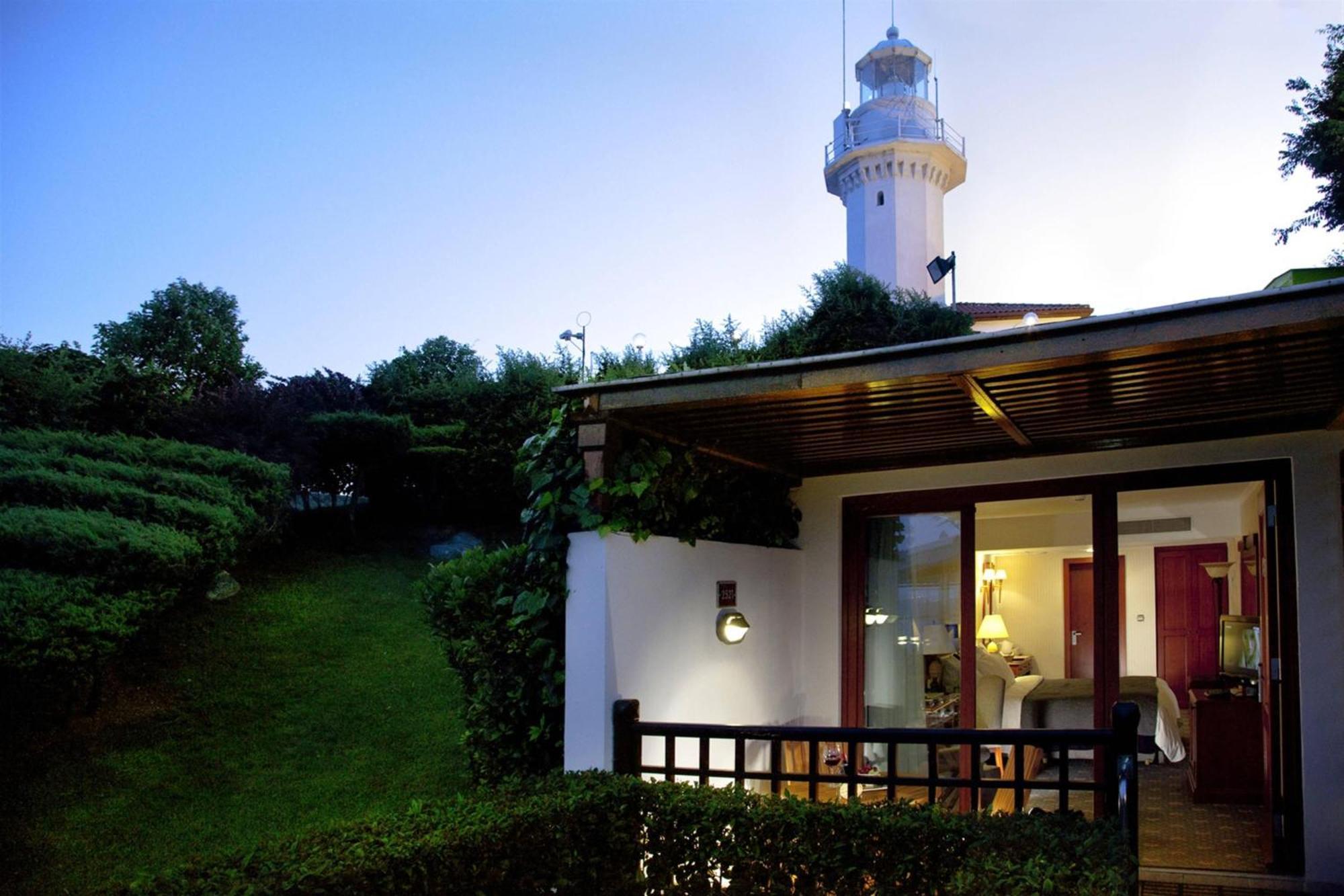Renaissance Polat Istanbul Hotel Ngoại thất bức ảnh The Lighthouse at the Cape