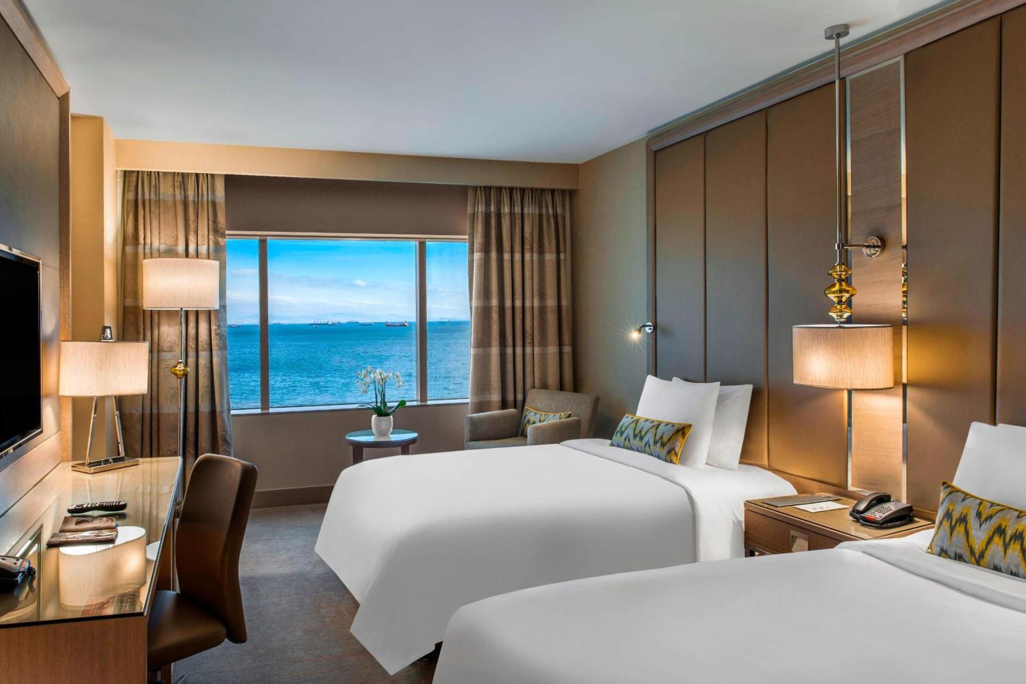 Renaissance Polat Istanbul Hotel Ngoại thất bức ảnh A guest room at the Westin Maldives